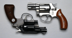 Revolver handgun 